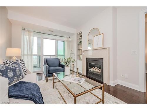 516-11 Bronte Road, Oakville, ON - Indoor Photo Showing Living Room With Fireplace