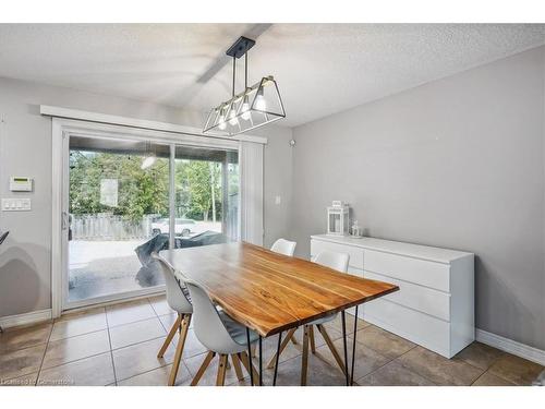 15 Argyle Street S, Caledonia, ON - Indoor Photo Showing Dining Room