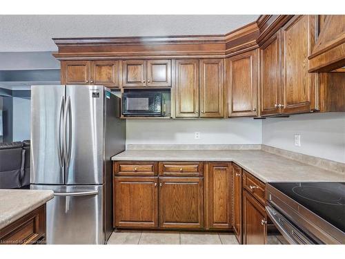 15 Argyle Street S, Caledonia, ON - Indoor Photo Showing Kitchen