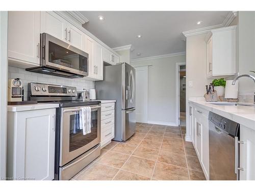 209-5070 Fairview Street, Burlington, ON - Indoor Photo Showing Kitchen With Stainless Steel Kitchen With Upgraded Kitchen