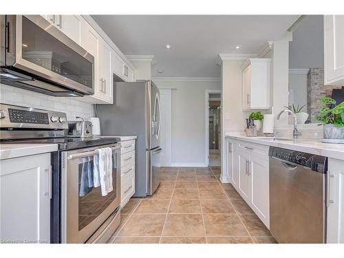 209-5070 Fairview Street, Burlington, ON - Indoor Photo Showing Kitchen With Stainless Steel Kitchen