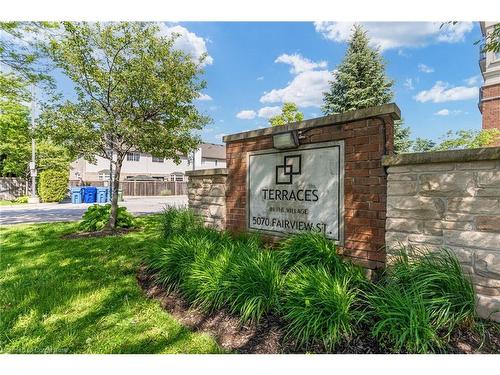 209-5070 Fairview Street, Burlington, ON - Outdoor