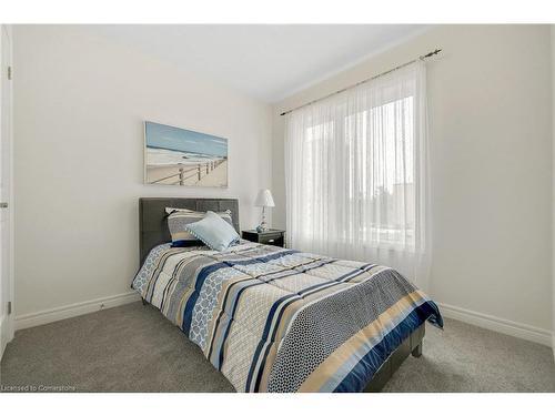 121-13 Roxanne Drive, Hamilton, ON - Indoor Photo Showing Bedroom