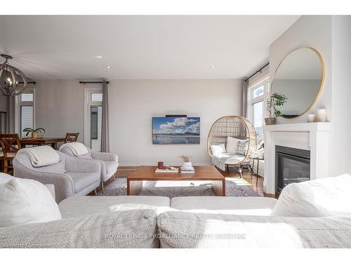 648 Halloway  (Upper Level) Drive, Kingston, ON - Indoor Photo Showing Living Room With Fireplace