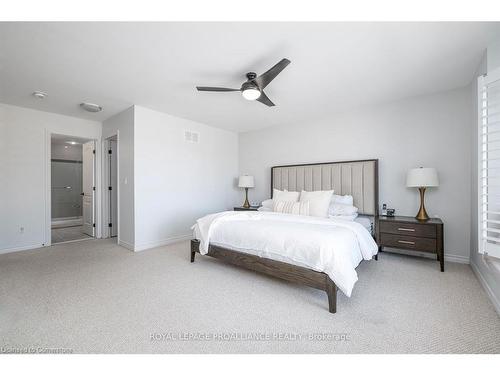 648 Halloway  (Upper Level) Drive, Kingston, ON - Indoor Photo Showing Bedroom