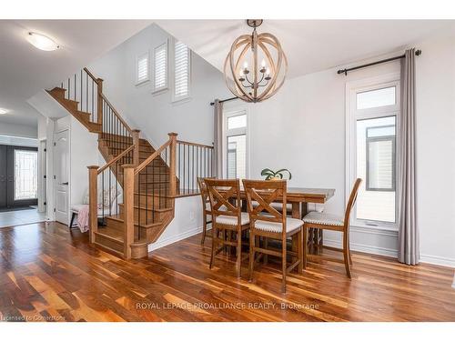 648 Halloway  (Upper Level) Drive, Kingston, ON - Indoor Photo Showing Dining Room