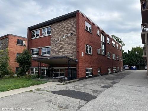 4-1250 Fennell Avenue E, Hamilton, ON - Outdoor