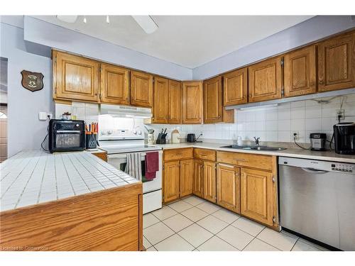 127 Grosvenor Avenue N, Hamilton, ON - Indoor Photo Showing Kitchen With Double Sink