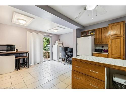 127 Grosvenor Avenue N, Hamilton, ON - Indoor Photo Showing Kitchen