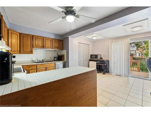 127 Grosvenor Avenue N, Hamilton, ON - Indoor Photo Showing Kitchen With Double Sink