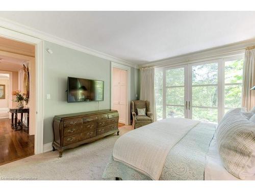 183 Mill Street, Hamilton, ON - Indoor Photo Showing Bedroom