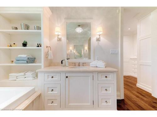 183 Mill Street, Hamilton, ON - Indoor Photo Showing Bathroom