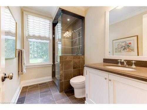 183 Mill Street, Hamilton, ON - Indoor Photo Showing Bathroom