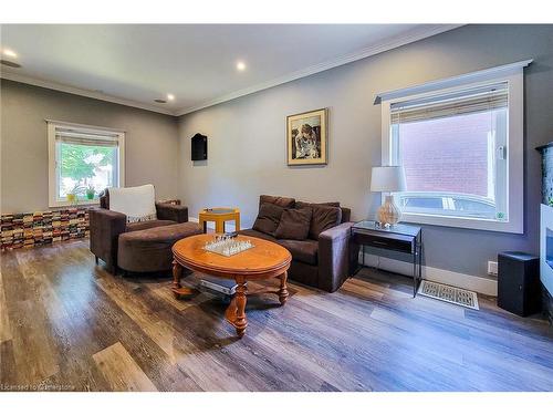 42 Emilie Street, Brantford, ON - Indoor Photo Showing Living Room