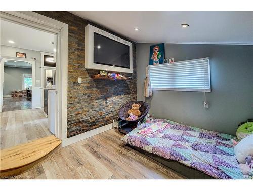 42 Emilie Street, Brantford, ON - Indoor Photo Showing Bedroom