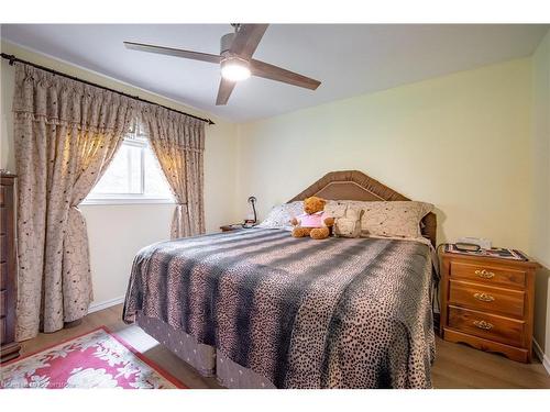 52 Baldwin Avenue, Brantford, ON - Indoor Photo Showing Bedroom