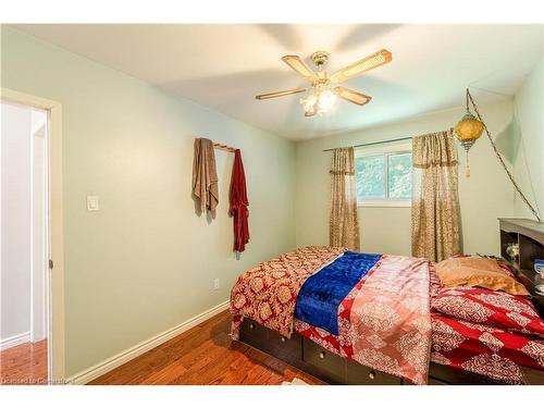 511 Briarhill Avenue, London, ON - Indoor Photo Showing Bedroom