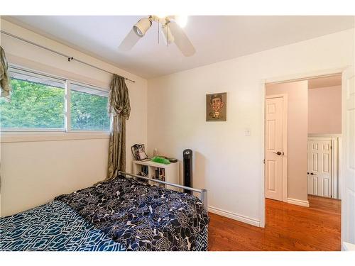 511 Briarhill Avenue, London, ON - Indoor Photo Showing Bedroom