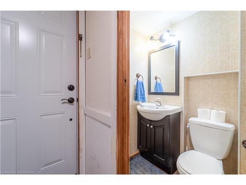 511 Briarhill Avenue, London, ON - Indoor Photo Showing Bathroom