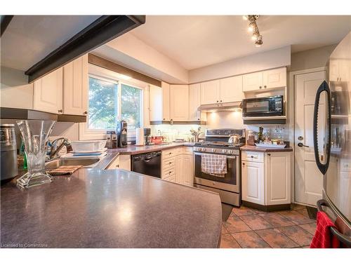 511 Briarhill Avenue, London, ON - Indoor Photo Showing Kitchen