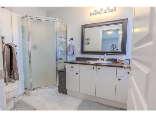 20 Springstead Avenue, Hamilton, ON - Indoor Photo Showing Bathroom