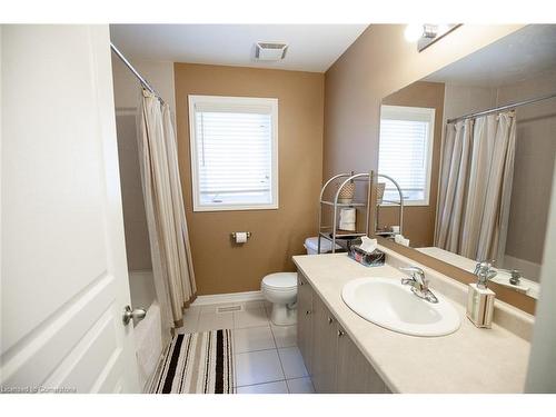 20 Springstead Avenue, Hamilton, ON - Indoor Photo Showing Bathroom