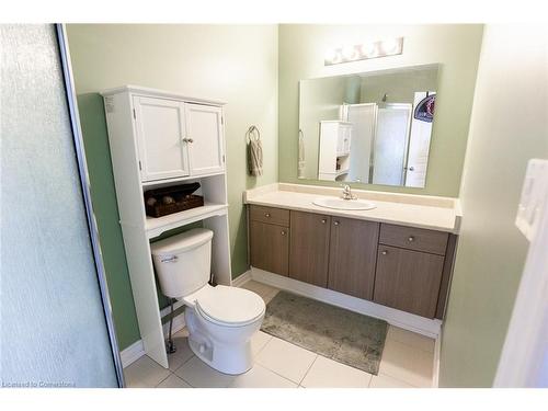 20 Springstead Avenue, Hamilton, ON - Indoor Photo Showing Bathroom