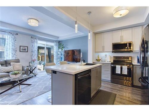 61 Waterview Lane, Grimsby, ON - Indoor Photo Showing Kitchen