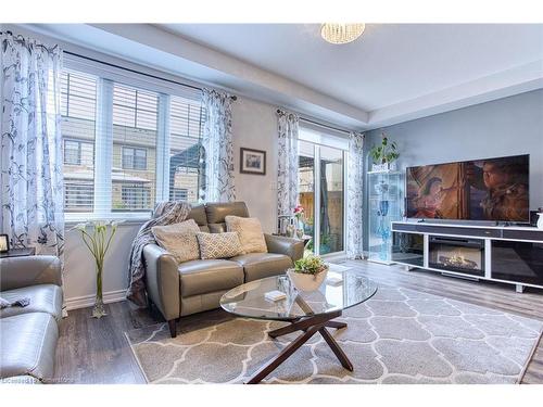 61 Waterview Lane, Grimsby, ON - Indoor Photo Showing Living Room With Fireplace