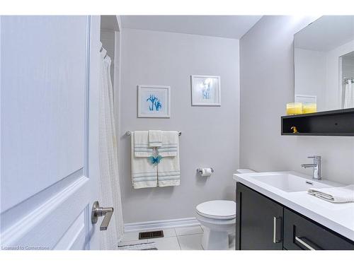 61 Waterview Lane, Grimsby, ON - Indoor Photo Showing Bathroom