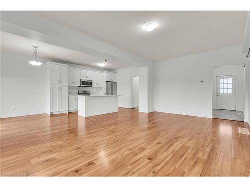 1318 Caen Avenue, Woodstock, ON - Indoor Photo Showing Kitchen