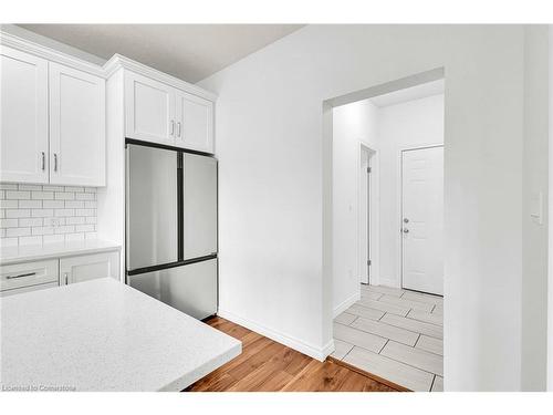 1318 Caen Avenue, Woodstock, ON - Indoor Photo Showing Kitchen