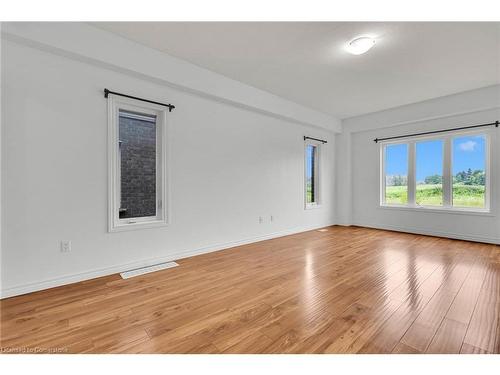 1318 Caen Avenue, Woodstock, ON - Indoor Photo Showing Other Room