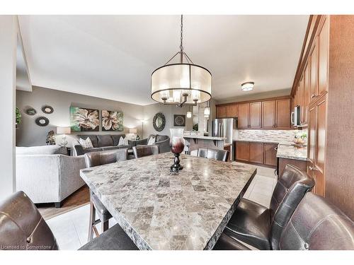 4154 Saunders Crescent, Burlington, ON - Indoor Photo Showing Dining Room