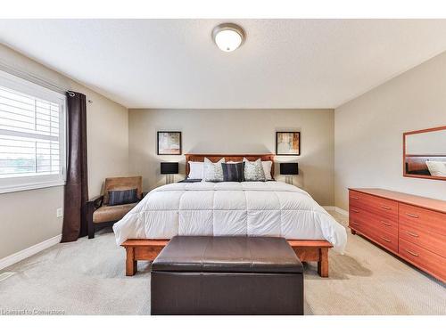 4154 Saunders Crescent, Burlington, ON - Indoor Photo Showing Bedroom