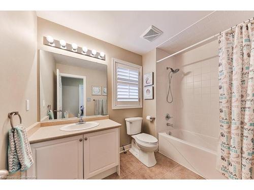 4154 Saunders Crescent, Burlington, ON - Indoor Photo Showing Bathroom