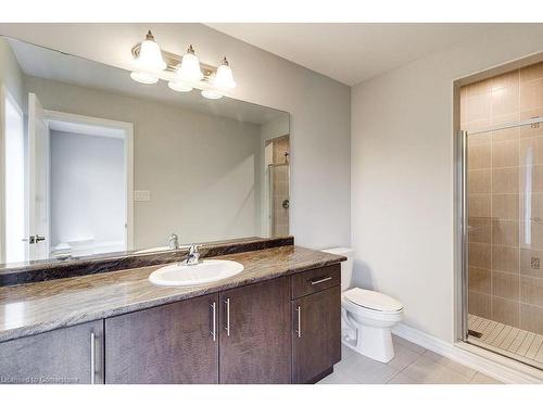 11 Canoe Lane, Hamilton, ON - Indoor Photo Showing Bathroom