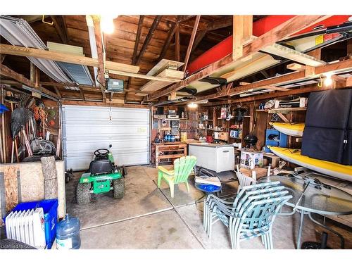 13 Erie Heights Line, Dunnville, ON - Indoor Photo Showing Garage