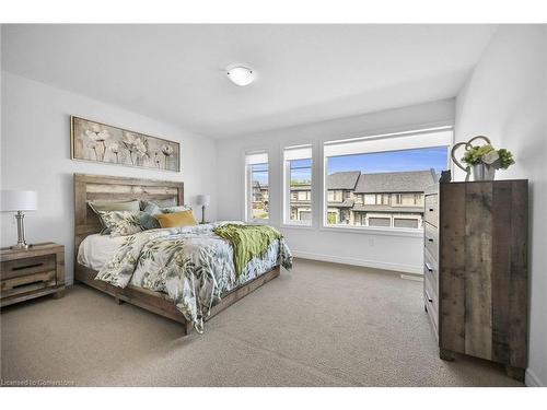 3955 Crown Street, Beamsville, ON - Indoor Photo Showing Bedroom