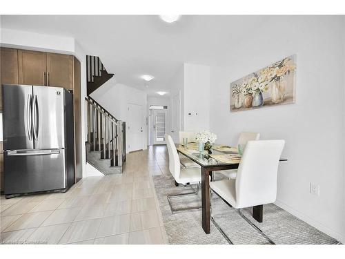 3955 Crown Street, Beamsville, ON - Indoor Photo Showing Dining Room