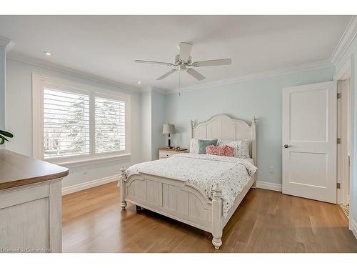 240 Pine Cove Road, Burlington, ON - Indoor Photo Showing Bedroom