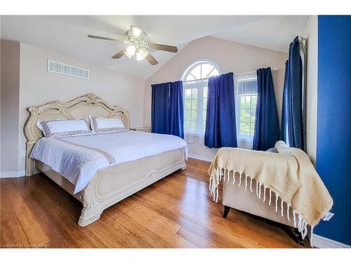 3 Hartland Road, Hamilton, ON - Indoor Photo Showing Bedroom