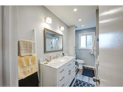 3 Joysey Street, Brantford, ON - Indoor Photo Showing Bathroom