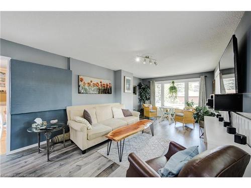 3 Joysey Street, Brantford, ON - Indoor Photo Showing Living Room