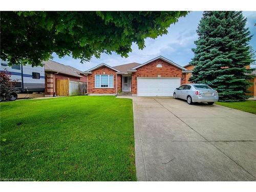 31 Foxmeadow Drive, Hamilton, ON - Outdoor With Facade