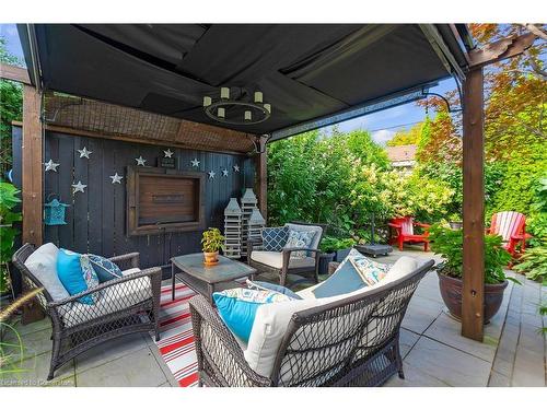 124 Nash Road S, Hamilton, ON - Outdoor With Deck Patio Veranda With Exterior