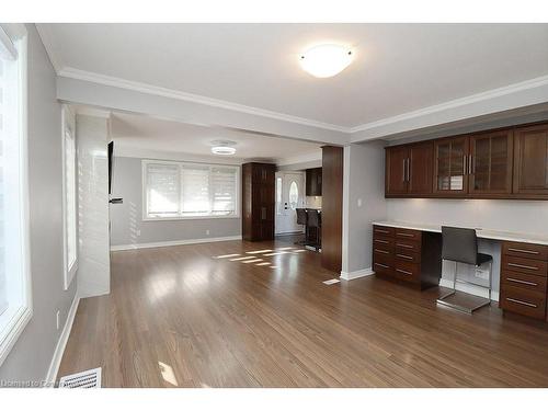 873 Upper Wellington Street E, Hamilton, ON - Indoor Photo Showing Kitchen