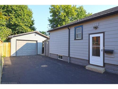 873 Upper Wellington Street E, Hamilton, ON - Outdoor With Exterior