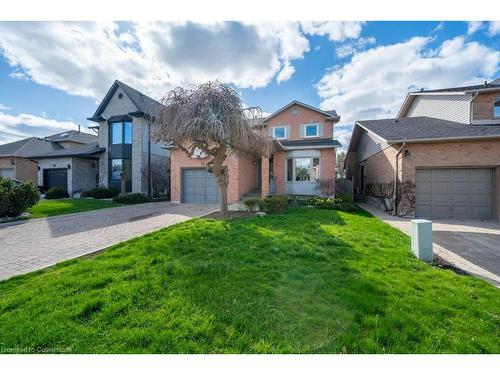 84 Alconbury Drive, Hamilton, ON - Outdoor With Facade