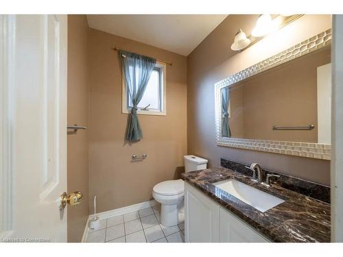 84 Alconbury Drive, Hamilton, ON - Indoor Photo Showing Bathroom